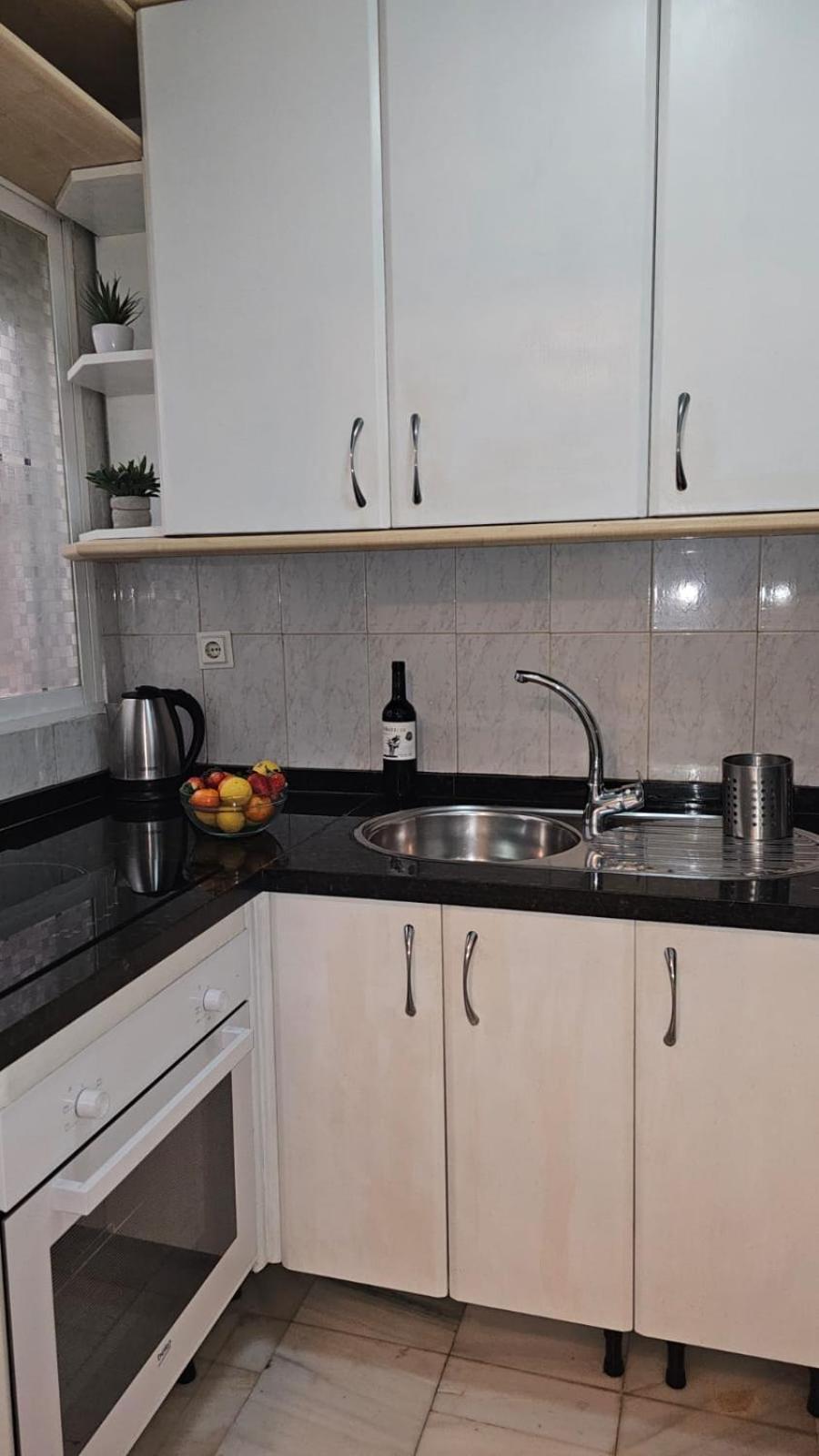 Ideal Holiday Apartment One Bedroom City Center Malaga Exterior photo